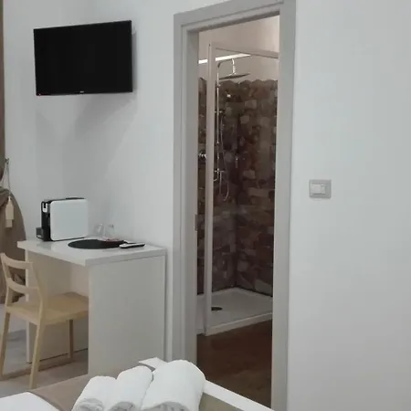 Brilliant 3* ترييستي